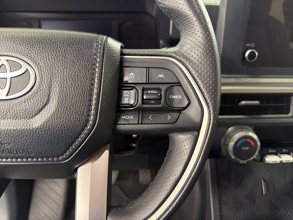 Used 2025 Toyota 4Runner SR5 RWD image 21