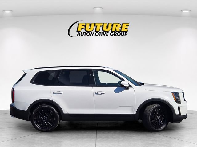 Used 2022 Kia Telluride SX w/ SX Prestige Package AWD/4WD image 3