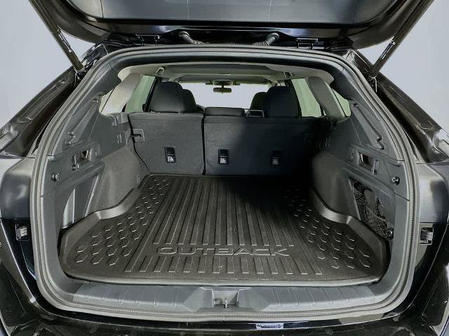 Used 2025 Subaru Outback Premium AWD/4WD image 20