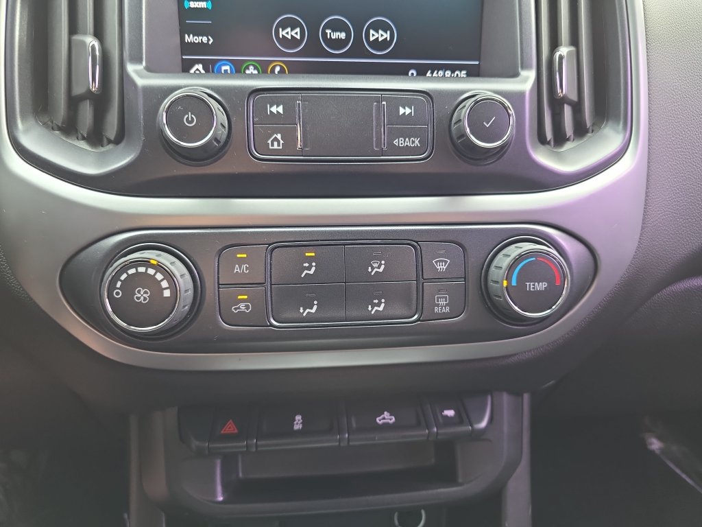 Used 2021 Chevrolet Colorado LT w/ LT Convenience Package AWD/4WD image 19