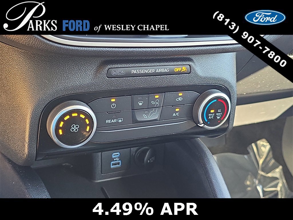 Certified 2022 Ford Escape SE w/ SE Sport Appearance Package image 21