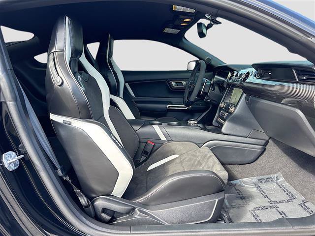 Certified 2021 Ford Mustang Shelby GT500 w/ Carbon Fiber Track Pack RWD image 29