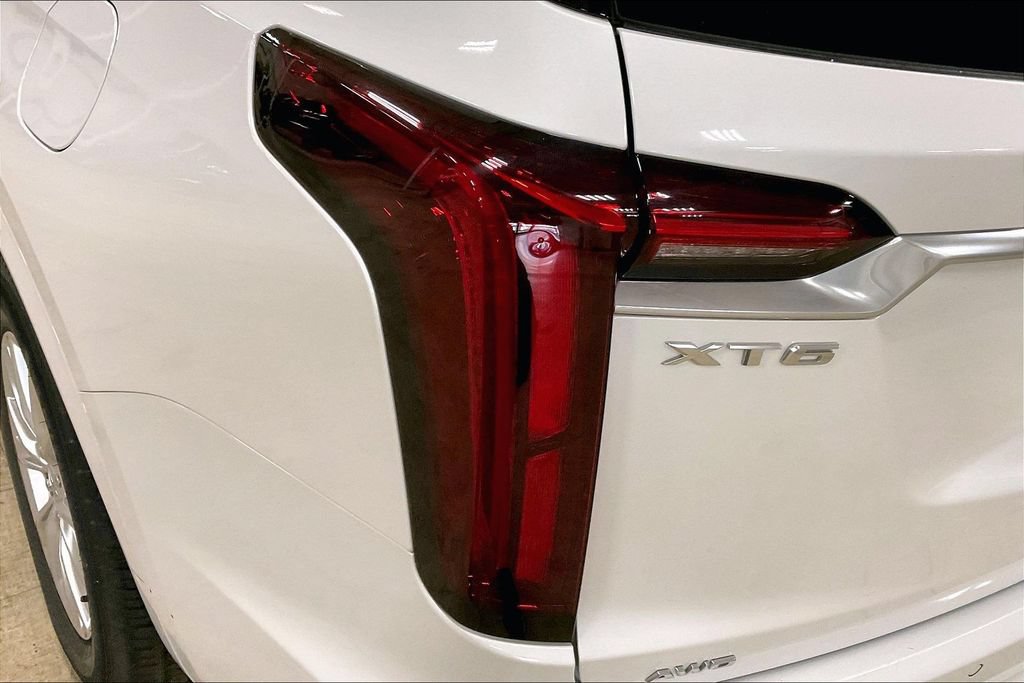 Used 2024 Cadillac XT6 Luxury w/ LPO, Floor Liner Package AWD/4WD image 29