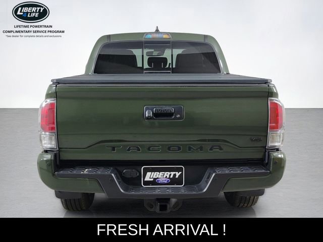 Used 2021 Toyota Tacoma TRD Sport w/ TRD Premium Sport Package AWD/4WD image 4