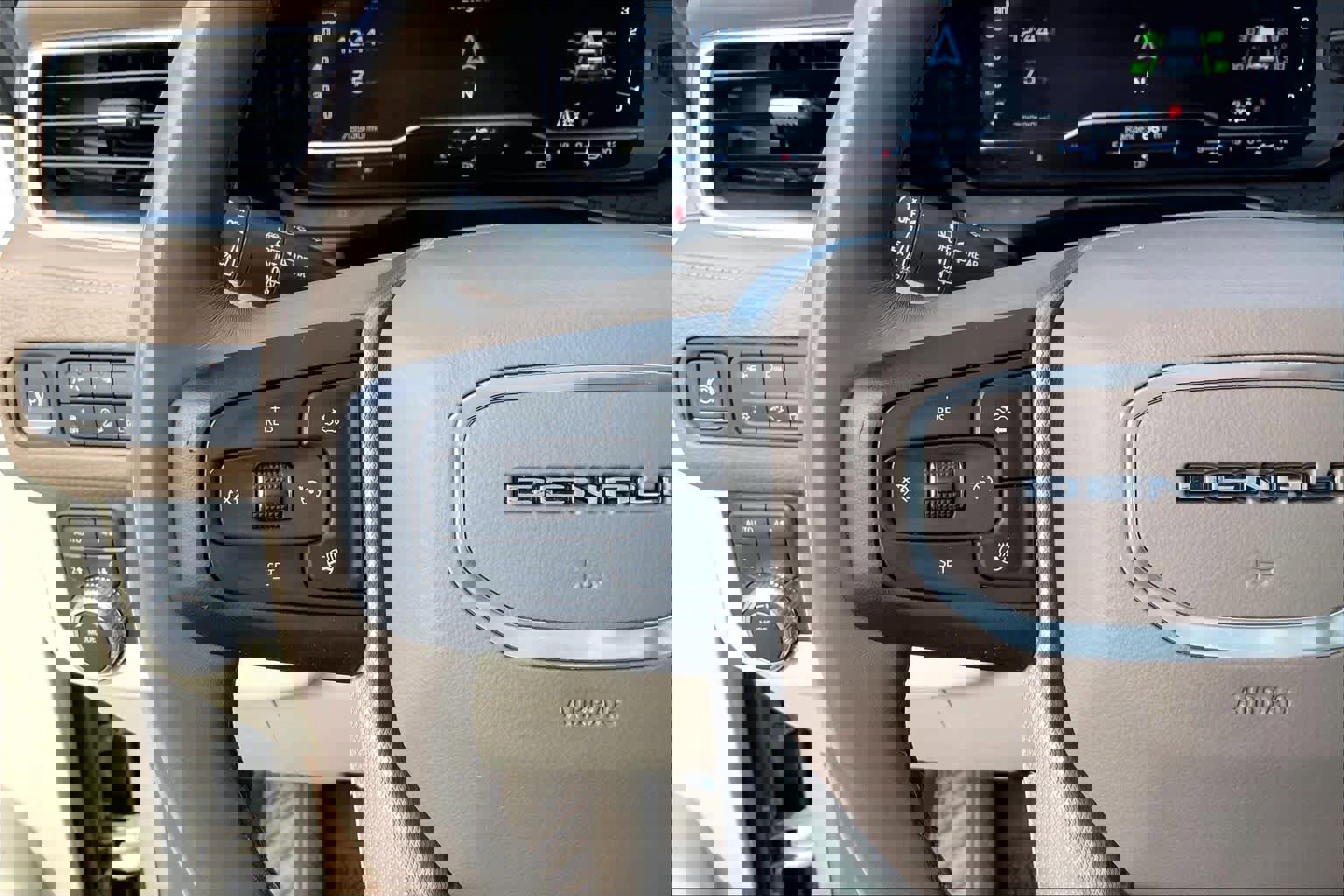 Used 2022 GMC Yukon XL Denali image 23