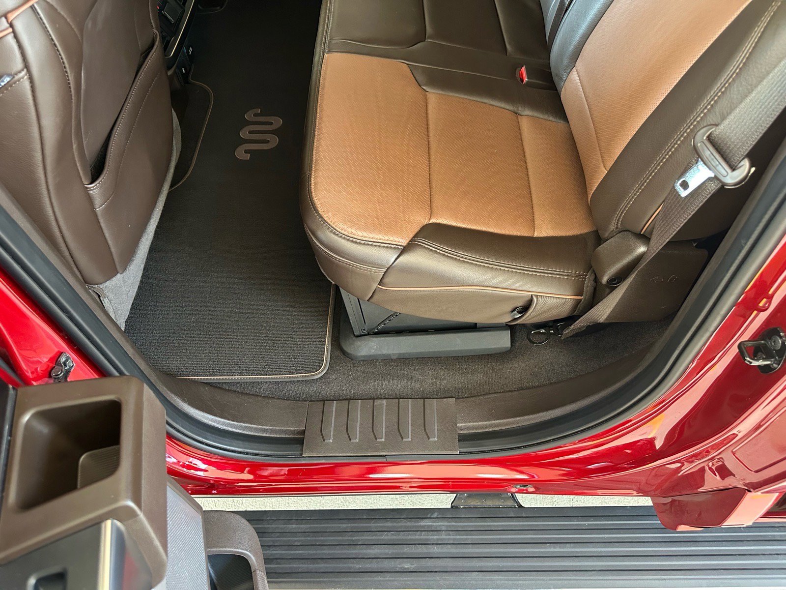 Certified 2023 Ford F150 King Ranch w/ Equipment Group 601A High image 32