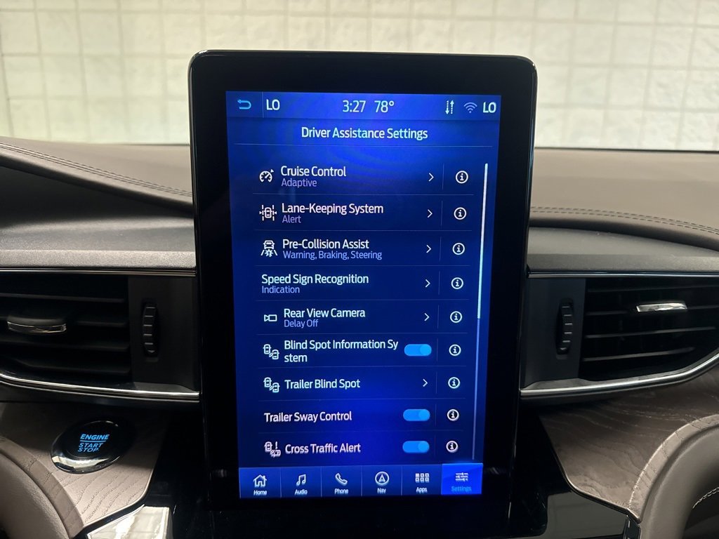 Certified 2024 Ford Explorer Platinum w/ Technology Package image 23