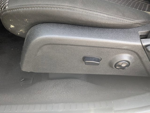 Used 2020 Dodge Journey SE w/ SE Popular Equipment Group image 14