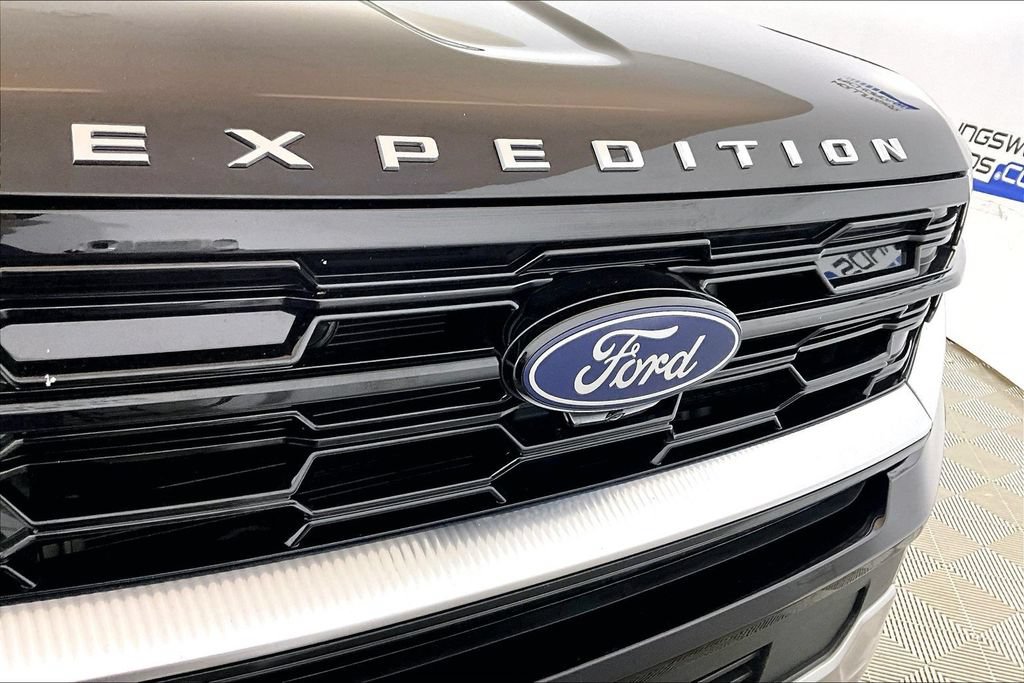 Certified 2025 Ford Expedition Platinum AWD/4WD image 24