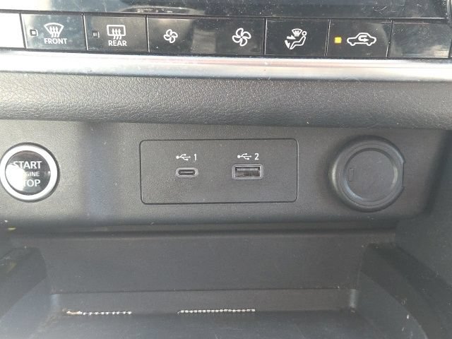 Used 2023 Nissan Rogue SV FWD image 29