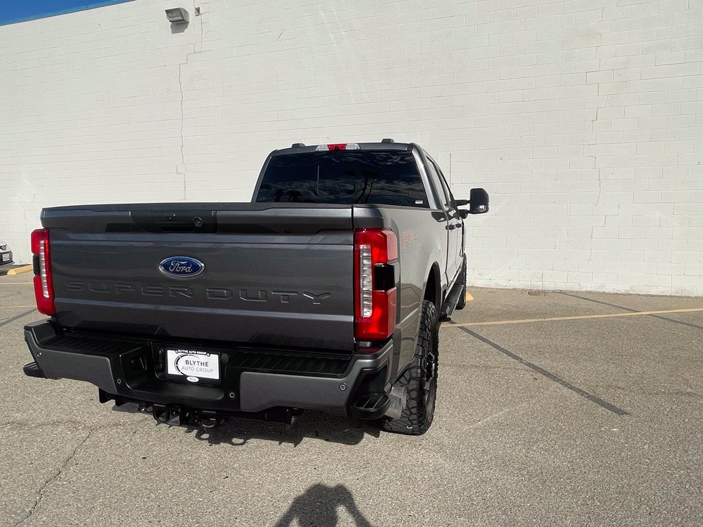 Certified 2025 Ford F250 XL w/ STX Appearance Package AWD/4WD image 7