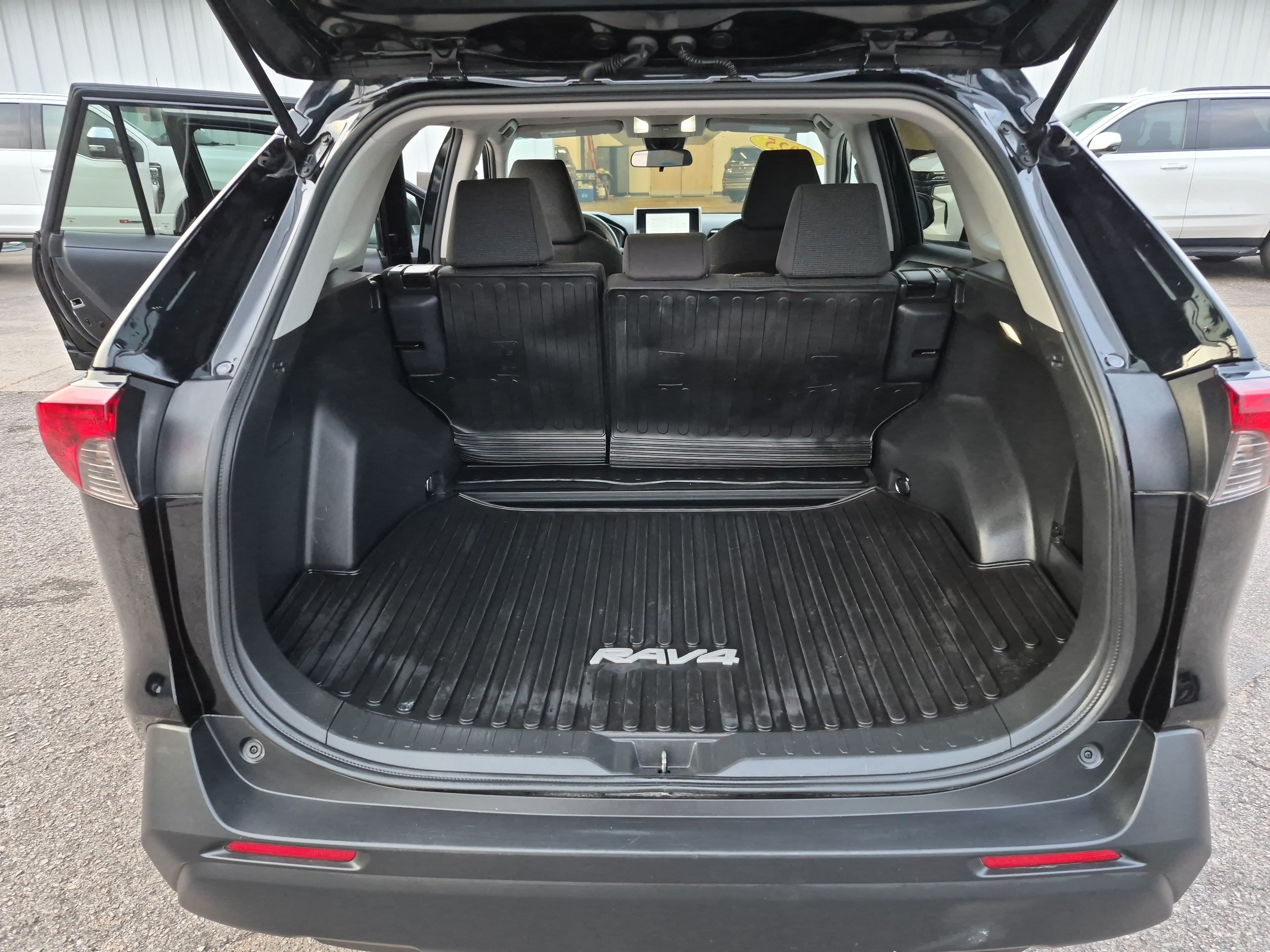 Used 2025 Toyota RAV4 LE FWD image 15
