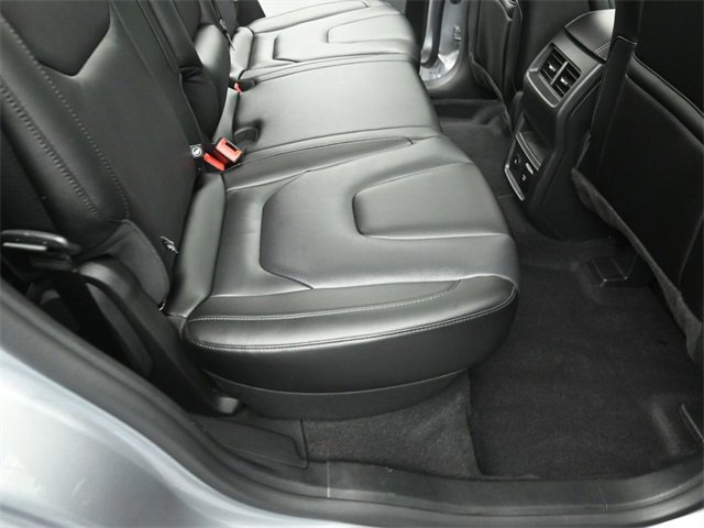 Certified 2022 Ford Edge Titanium w/ Class II Trailer Tow Package image 42