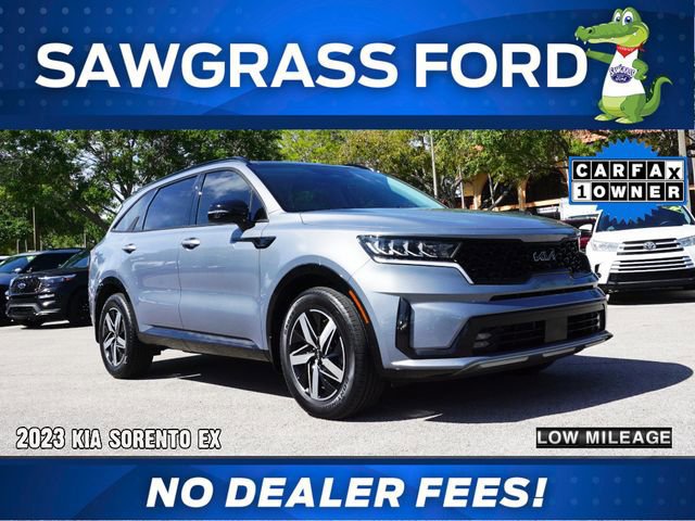 Used 2023 Kia Sorento EX w/ Panoramic Sunroof Package FWD image 5