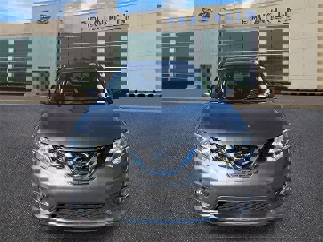 Used 2016 Nissan Rogue SL w/ SL Premium Package image 2