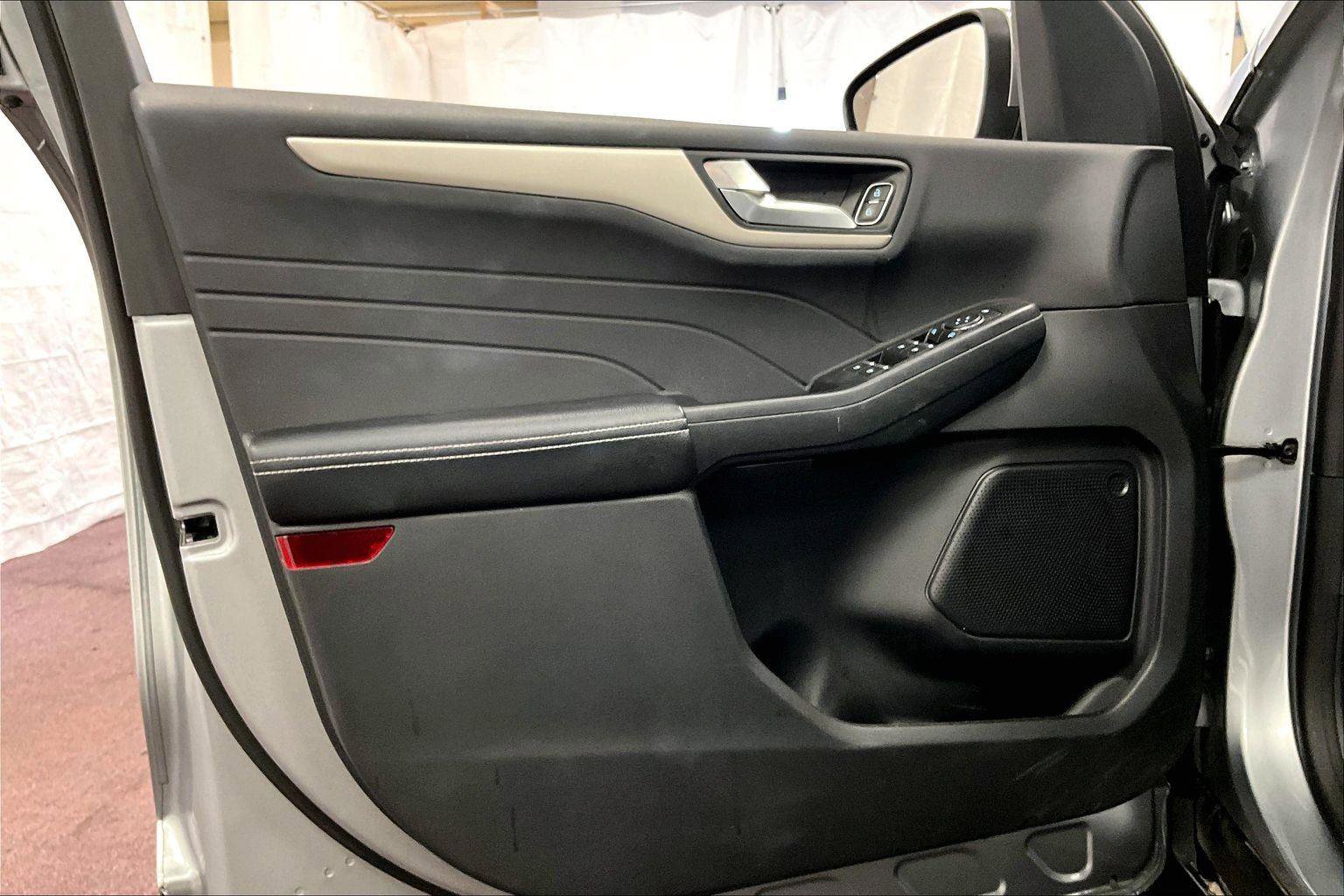 Certified 2022 Ford Escape SEL image 22