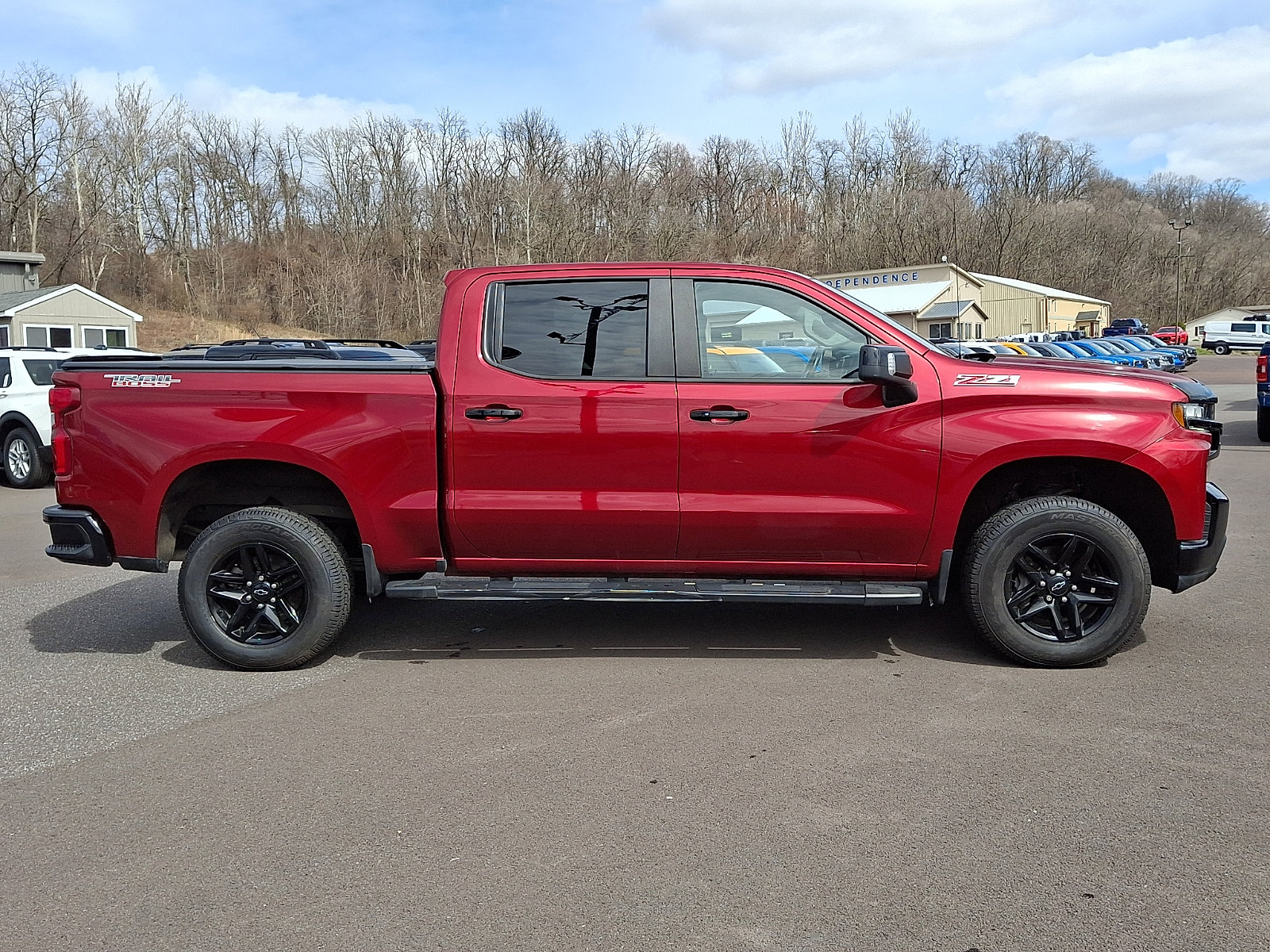 Used 2022 Chevrolet Silverado 1500 LT Trail Boss w/ Convenience Package II image 12