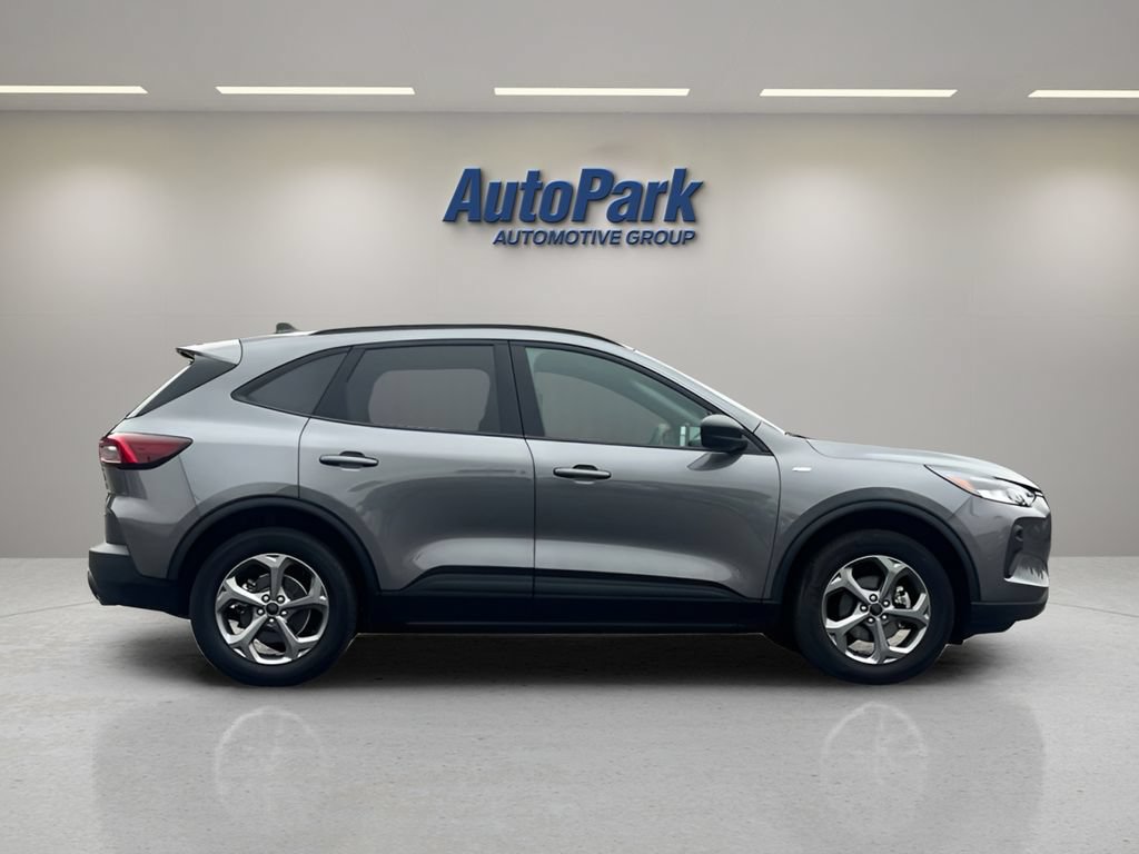 Certified 2026 Ford Escape ST-Line AWD/4WD image 8