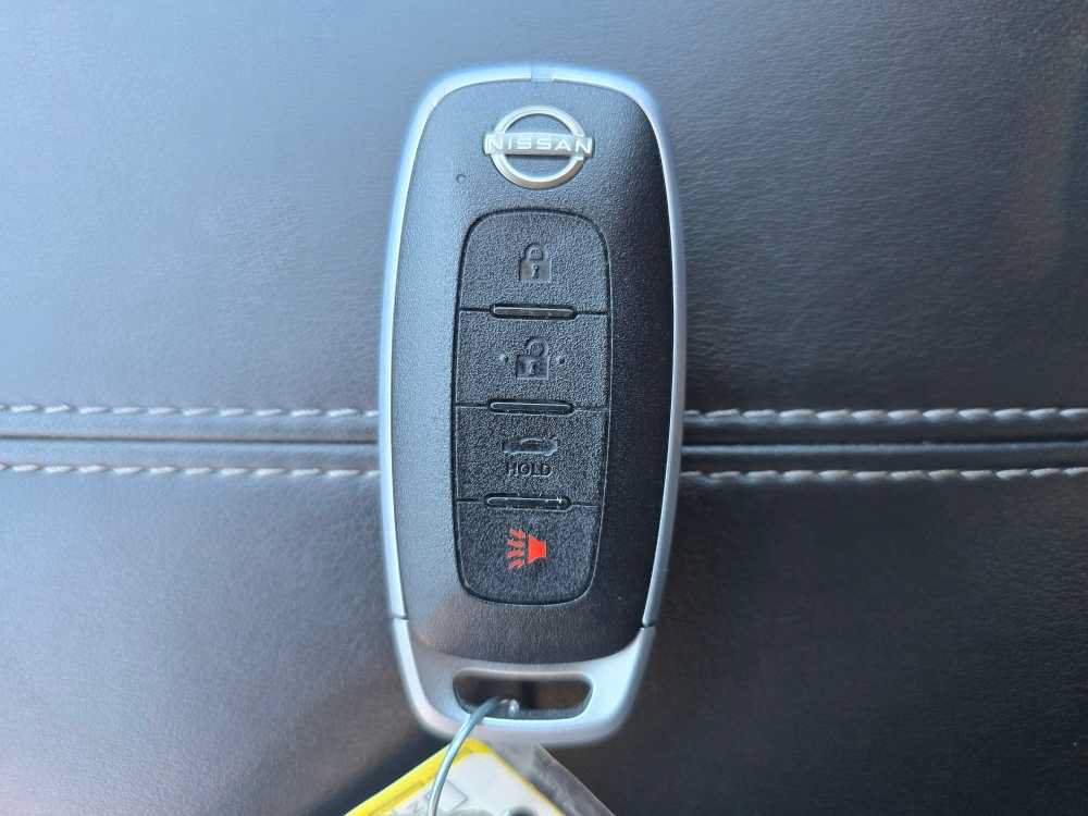 Used 2024 Nissan Sentra SV FWD image 21