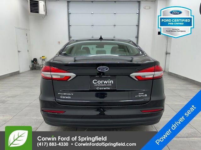 Certified 2019 Ford Fusion SE image 4