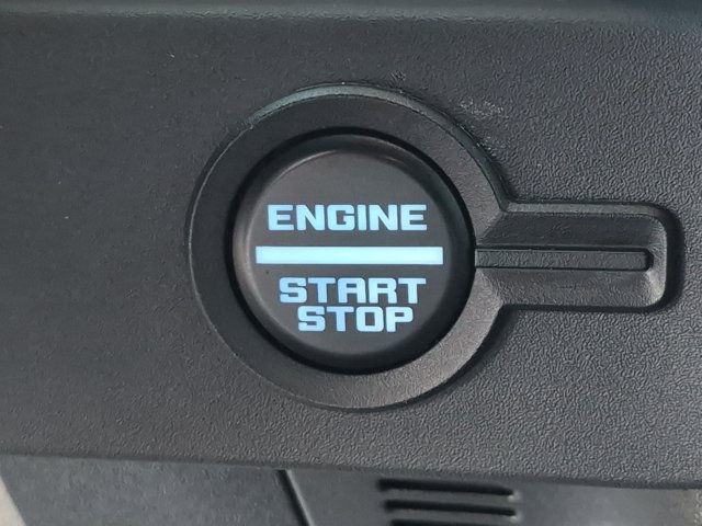 Certified 2025 Ford Bronco Outer Banks w/ Sasquatch Package AWD/4WD image 16