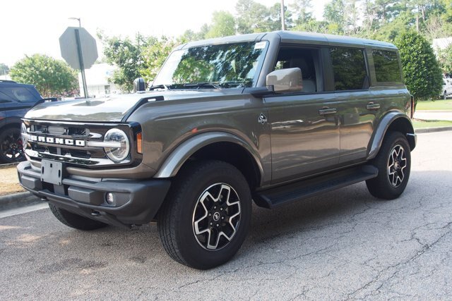 Certified 2025 Ford Bronco Outer Banks AWD/4WD image 3