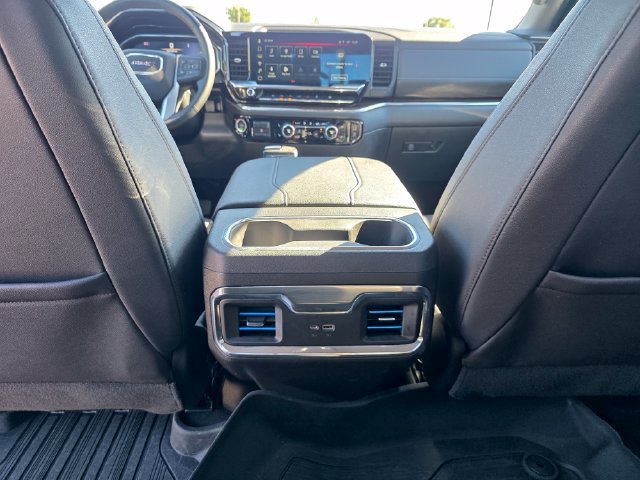 Used 2024 GMC Sierra 1500 Elevation w/ Elevation Premium Package AWD/4WD image 18