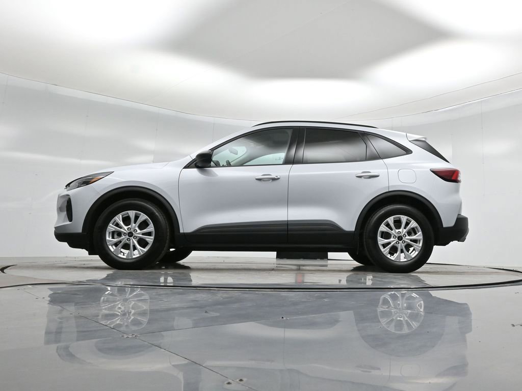 Certified 2025 Ford Escape Active image 22