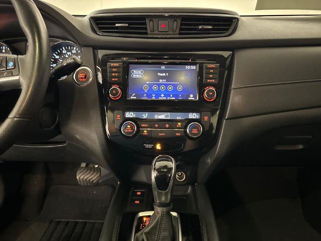 Used 2019 Nissan Rogue SV w/ Premium Package FWD image 24