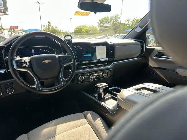 Used 2022 Chevrolet Silverado 1500 LT w/ Z71 Off-Road Package image 18