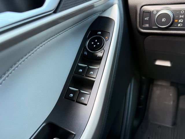 Certified 2022 Ford Explorer XLT w/ Equipment Group 202A image 20