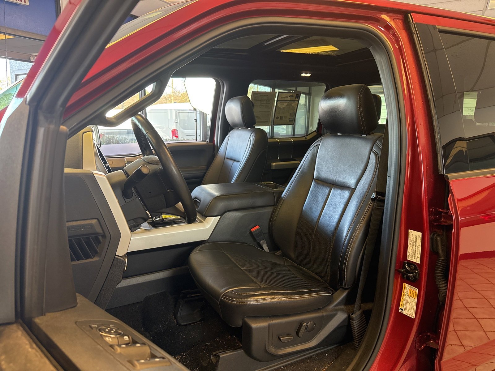 Certified 2019 Ford F150 Lariat image 9