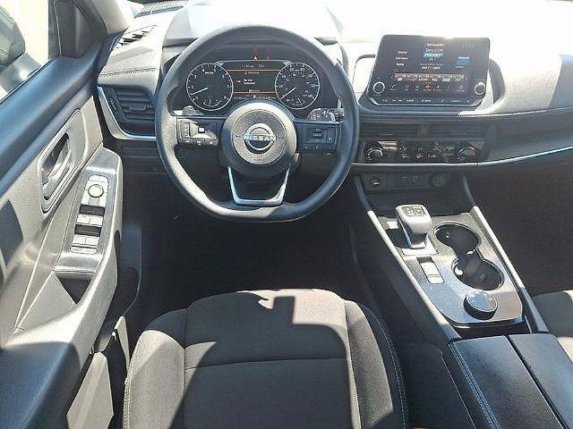 Used 2024 Nissan Rogue S AWD/4WD image 9