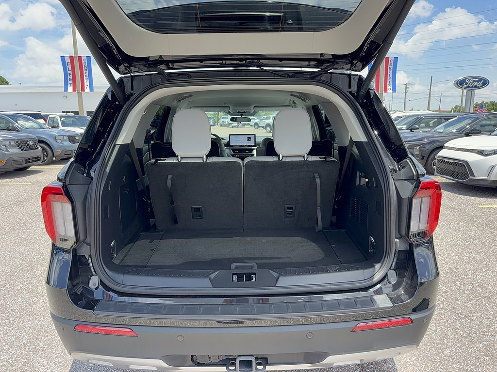 Certified 2025 Ford Explorer Active w/ Active Comfort Package AWD/4WD image 7