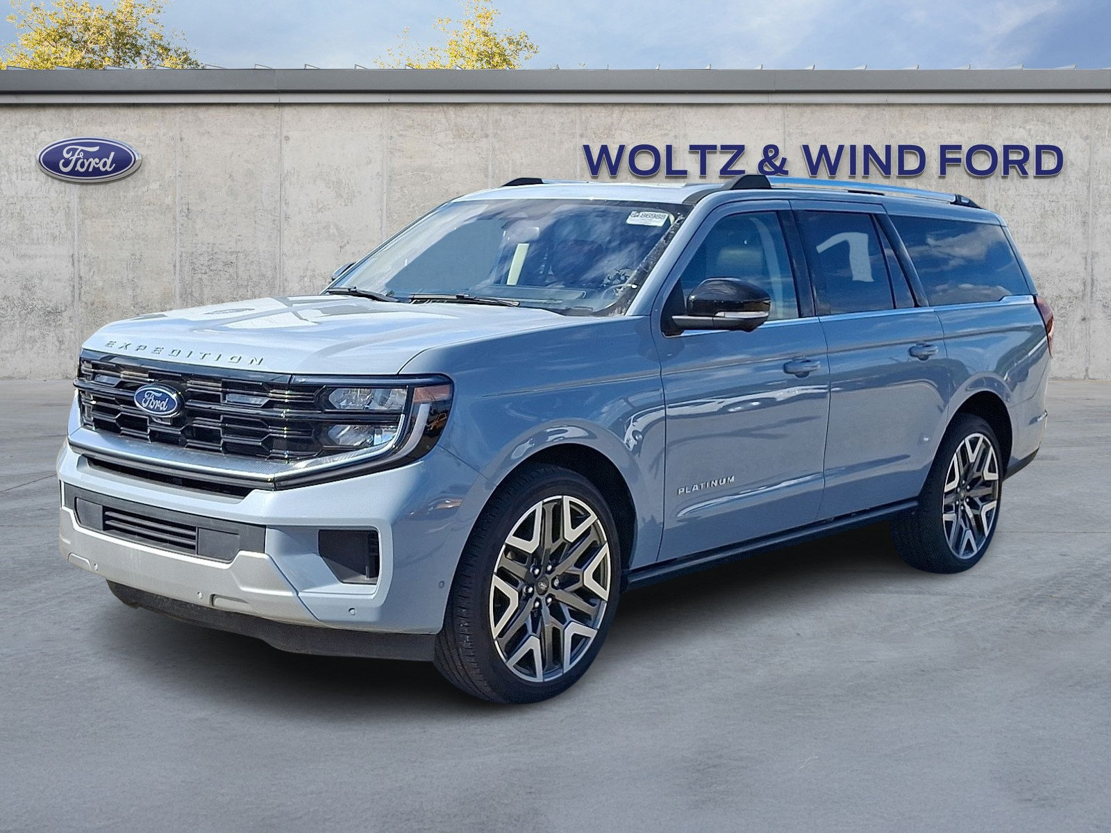 Certified 2025 Ford Expedition Max Platinum w/ Platinum Ultimate Package AWD/4WD image 3