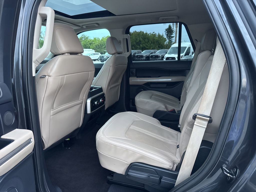 Certified 2023 Ford Expedition Limited image 17