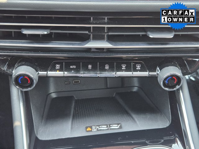 Used 2025 Chevrolet Traverse RS AWD/4WD image 17