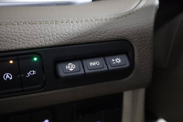 Used 2021 GMC Yukon XL Denali w/ Denali Premium Package AWD/4WD image 34