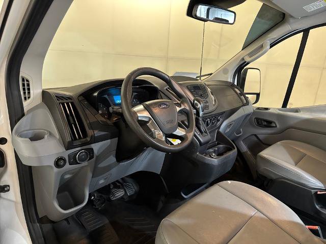 Certified 2019 Ford Transit 150 130 Low Roof RWD image 4