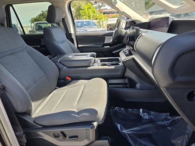 Certified 2025 Ford Expedition Active RWD image 19
