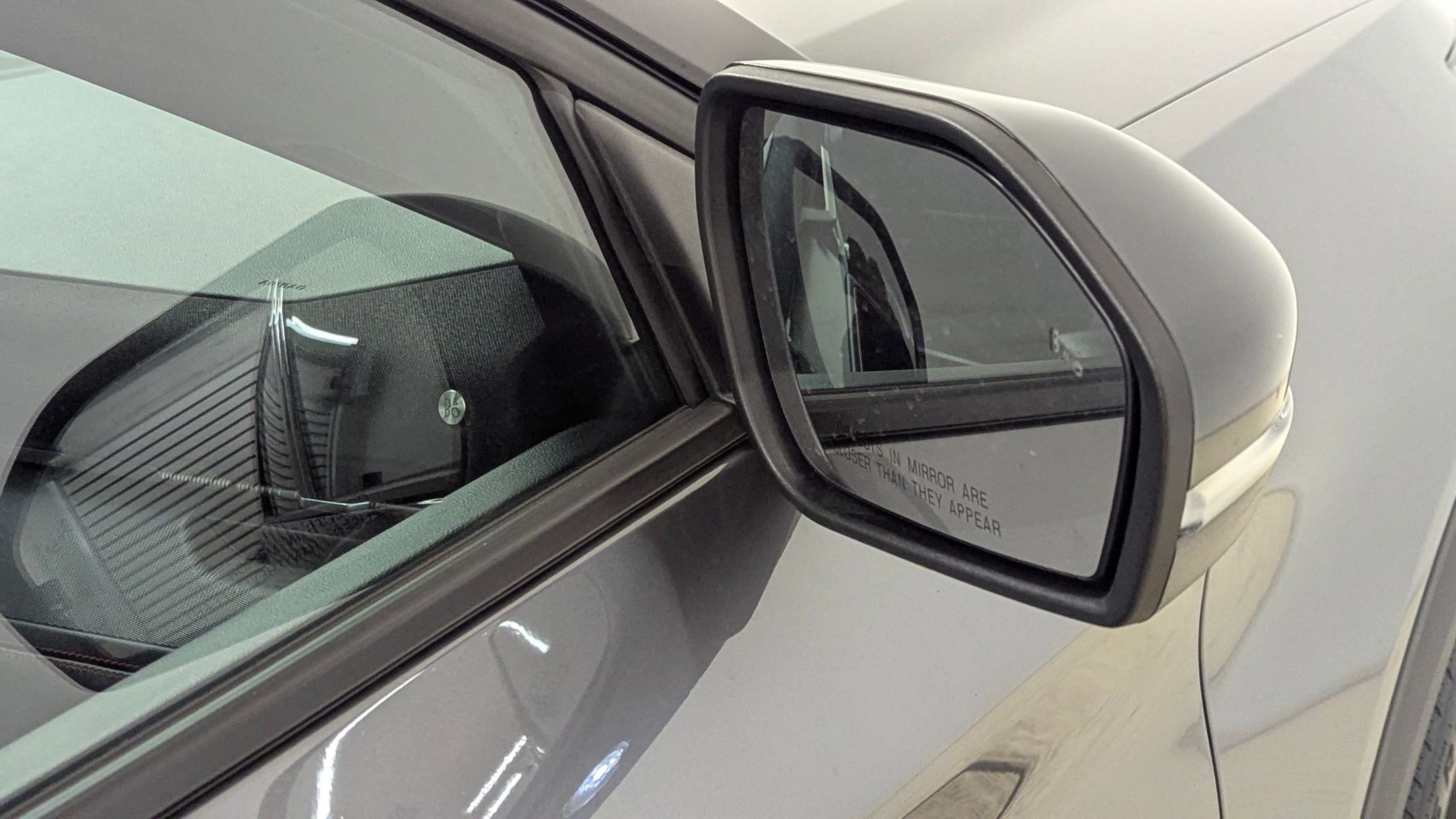 Certified 2025 Ford Explorer ST-Line w/ ST-Line Street Pack image 21