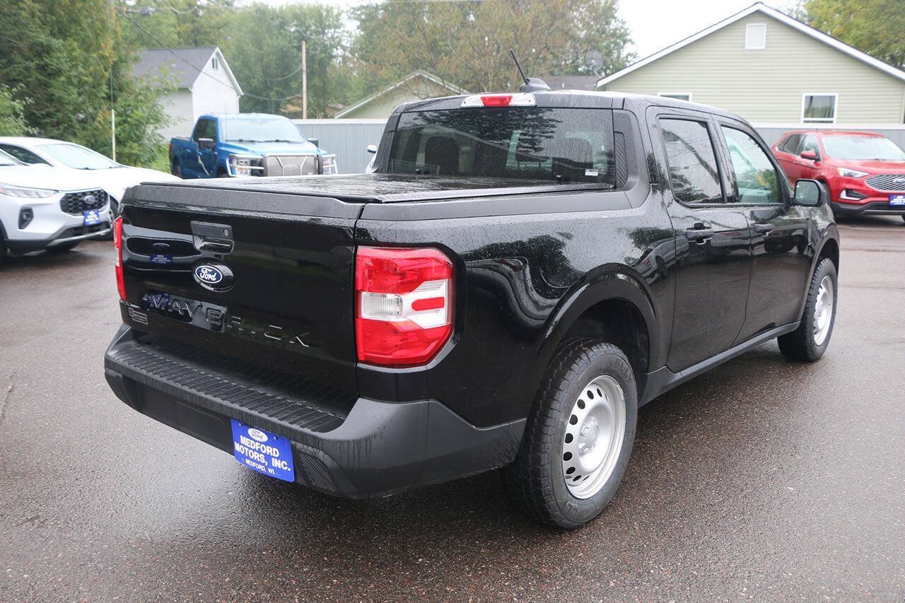 Certified 2025 Ford Maverick XL FWD image 3