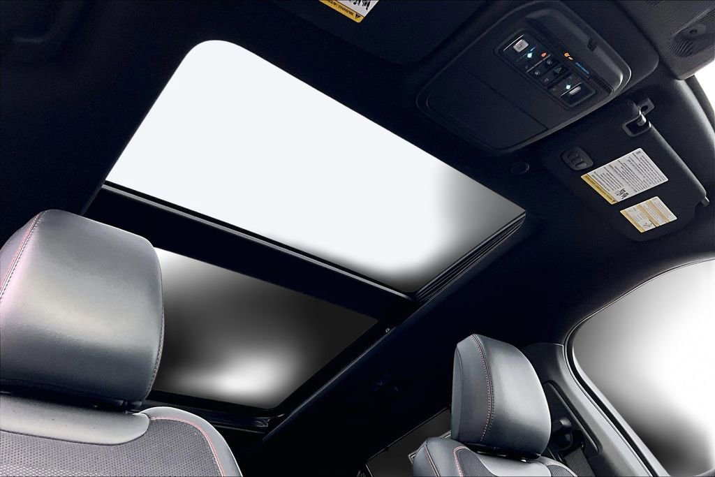 Certified 2025 Ford Explorer ST image 22