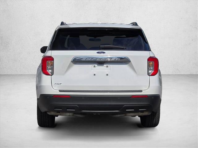 Certified 2023 Ford Explorer XLT image 4