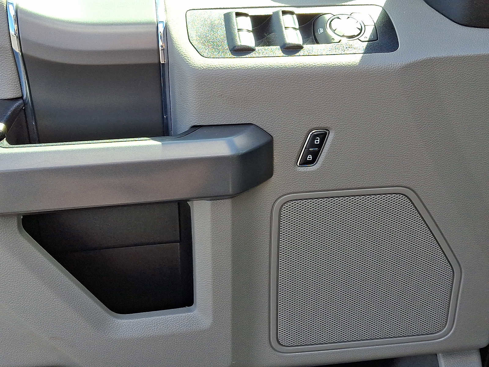 Certified 2018 Ford F150 XLT w/ Equipment Group 302A Luxury image 12