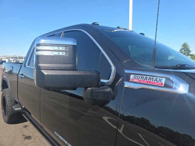 Used 2022 GMC Sierra 2500 Denali w/ Denali Black Diamond Edition AWD/4WD image 5