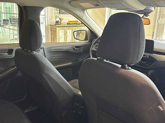 Certified 2024 Ford Escape Active AWD/4WD image 25