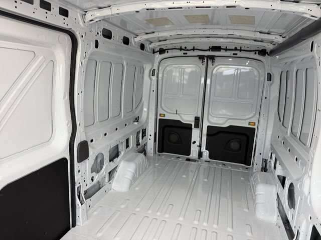 Certified 2023 Ford E-Transit Medium Roof RWD image 19