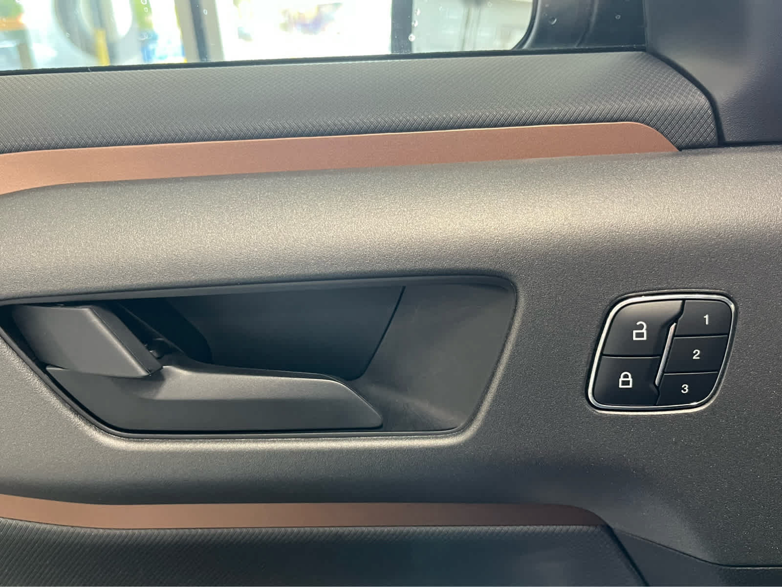 Certified 2025 Ford Bronco Sport Outer Banks w/ Outer Banks Tech Package+ AWD/4WD image 22