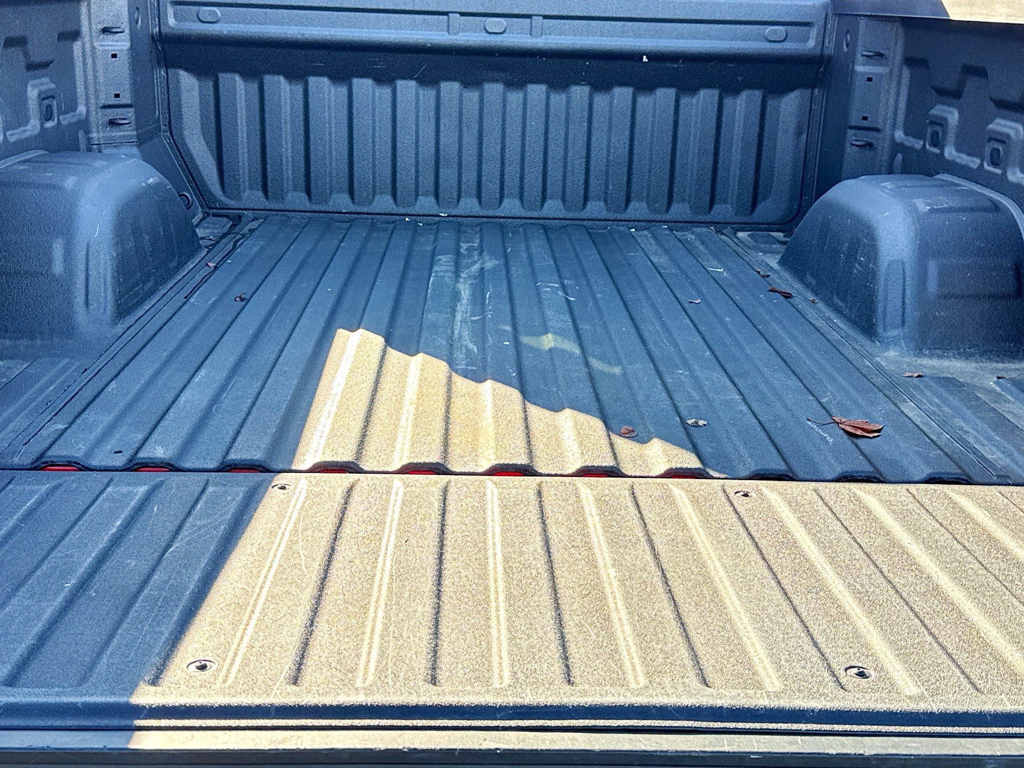 Used 2023 Chevrolet Silverado 1500 Custom image 10